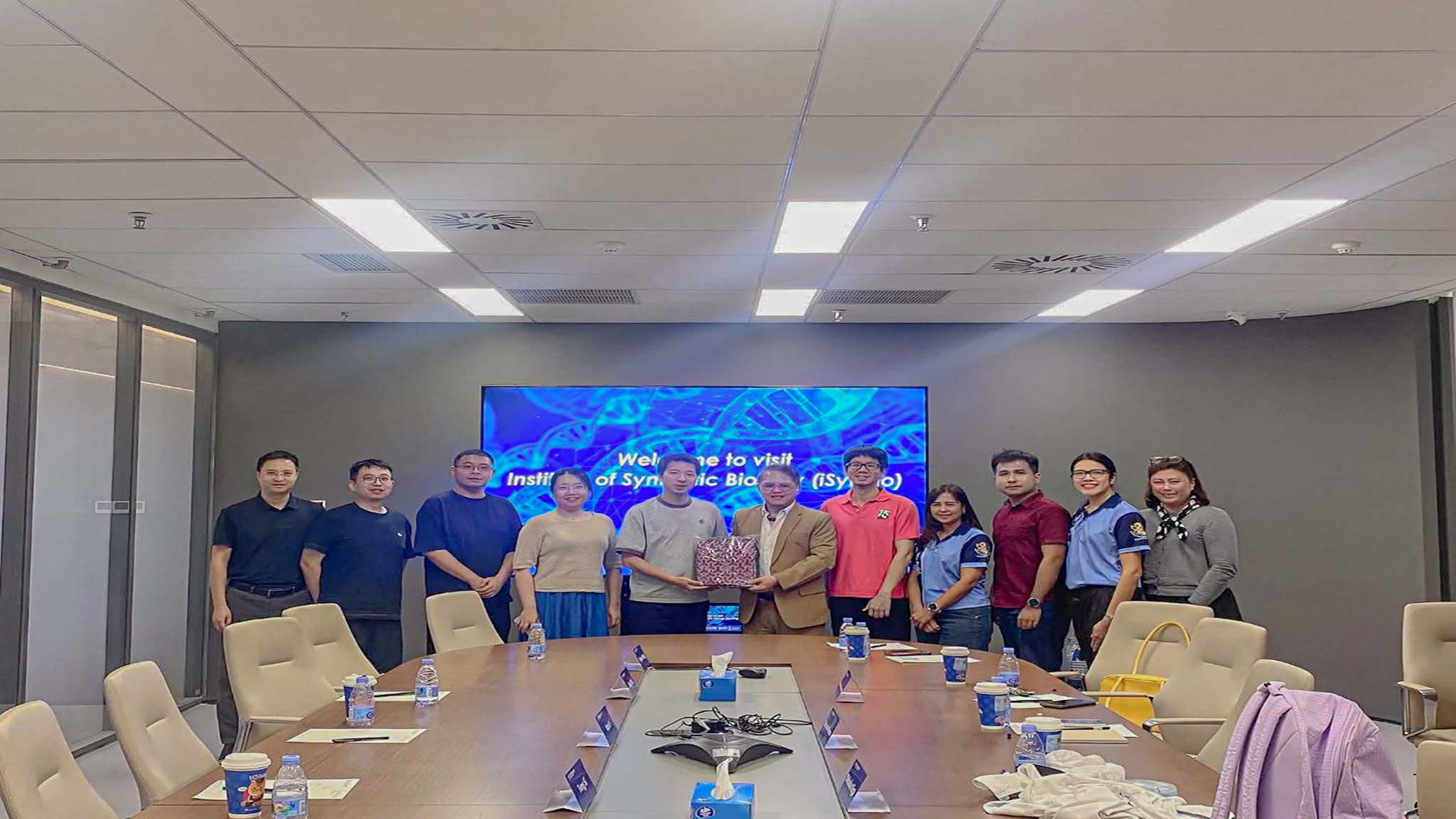 ความร่วมมือทางวิชาการและการวิจัยกับ Shenzhen Institutes of Advanced Technology (SIAT), China